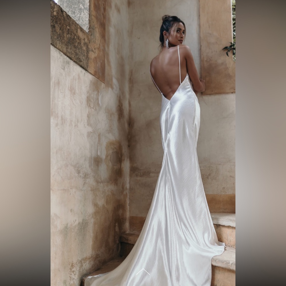 Grace Loves Lace Oceania Gown, Size M